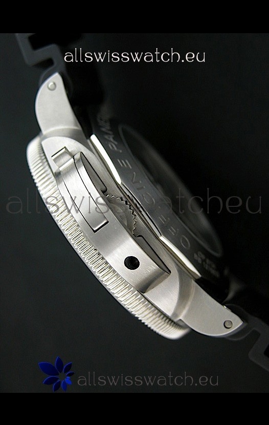 IMG_9081 Panerai Pam 305 L Luminor Submersible Replica 4