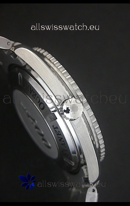 IMG_9081 Omega Seamaster Quantum of Solace in Black Dial Replica 4