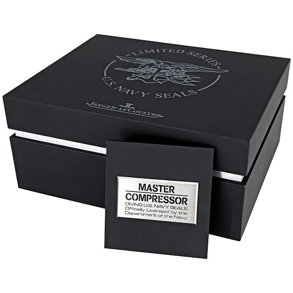 IMG_9081 Jaeger LeCoultre Q178T470 Master Mens Automatic Titanium Replica 4