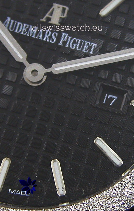 Audemars Piguet Royal Oak Frosted White Gold QUARTZ Black Dial 33MM - 1:1 Mirror Replica 5