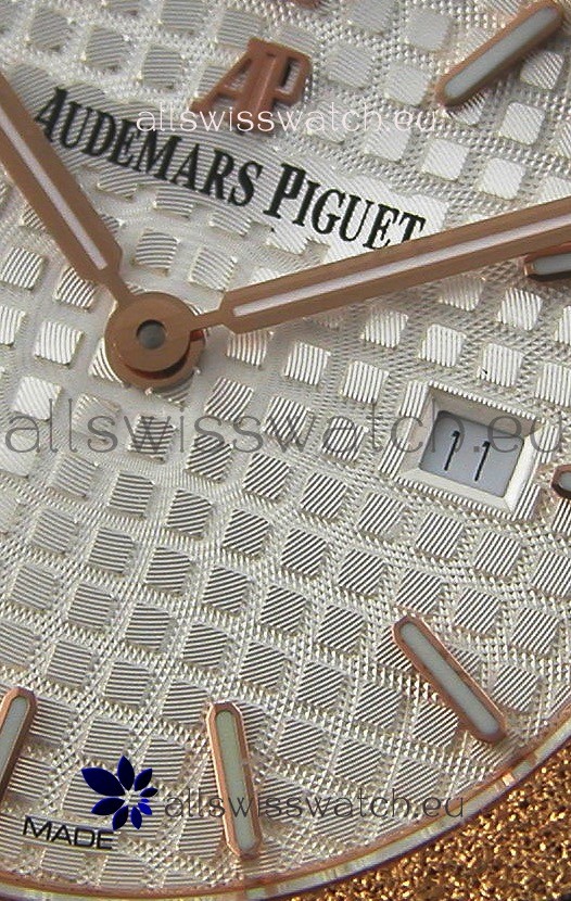 IMG_9081 Audemars Piguet Royal Oak Frosted Rose Gold QUARTZ White Dial 33MM - 1:1 Mirror Replica 5