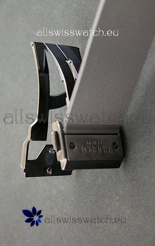IMG_9081 Hublot Big Bang Classic Fusion Black Carbon Dial Replica 6