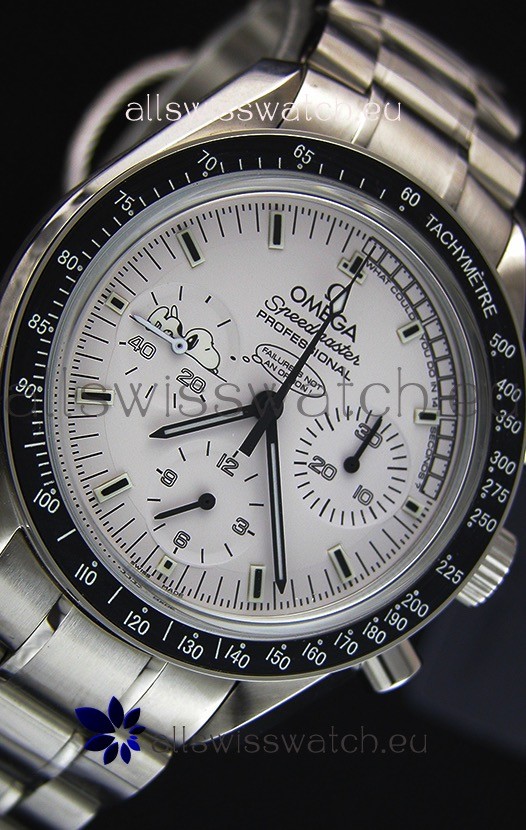 IMG_9081 Omega Speedmaster Professional SNOOPY Limited Edition Replica 6