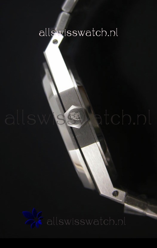 IMG_9081 Audemars Piguet Royal Oak 37MM Ladies - Ultimate 1:1 3120 Movement Replica 8