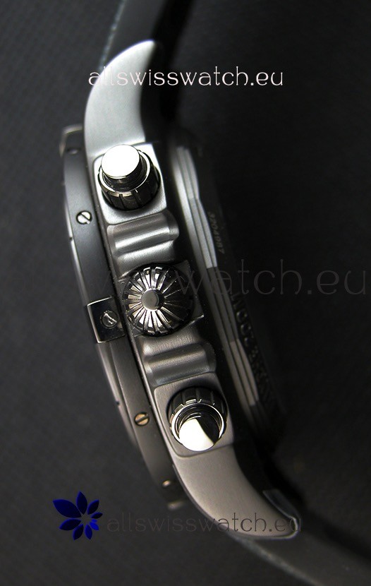IMG_9081 Breitling Chronomat 44 Blacksteel DLC Coating 1:1 Mirror Replica 8