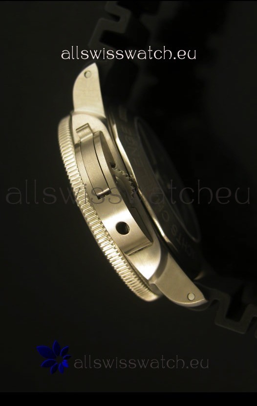 IMG_9081 Panerai Luminor PAM371 Submersible GMT Titanium - 1:1 Mirror Replica 8