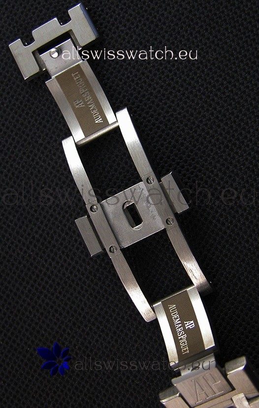 IMG_9081 Audemars Piguet Royal Oak 41MM Blue Dial Steel Strap - 1:1 Mirror Ultimate Edition Replica 8