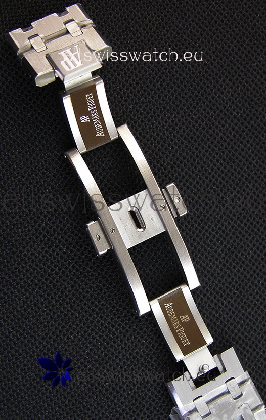 IMG_9081 Audemars Piguet Royal Oak Dual Timein White Dial Replica 8