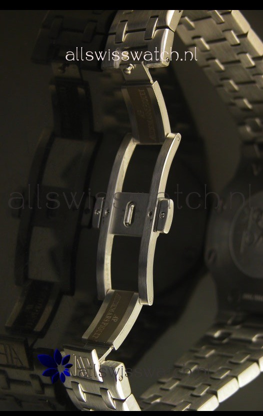 IMG_9081 Audemars Piguet Royal Oak Offshore in Black Dial - Steel Case Replica 8