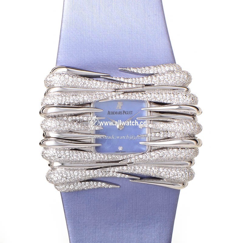 Audemars Piguet 77225bc.zz.a072su.01 Givrine Ladies Hand Wind 18 kt White Gold and diamonds