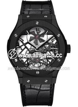 Hublot 505.CM.0140.LR Classic Fusion Mens Automatic Satin-Finished Black Ceramic