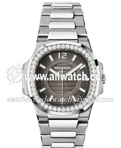 Patek Philippe 7010/1G-010 Nautilus Ladies Quartz 18kt White Gold