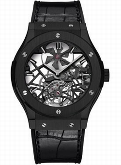 Hublot 505.CM.0140.LR Classic Fusion Mens Automatic Satin-Finished Black Ceramic